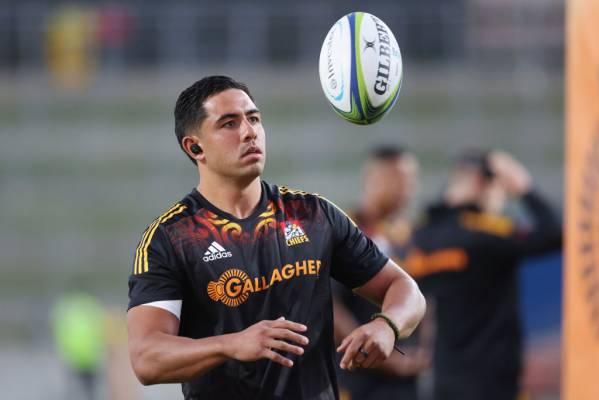 Anton Lienert-Brown: All Black back from injury to hit 100 for the Chiefs :  PlanetRugby