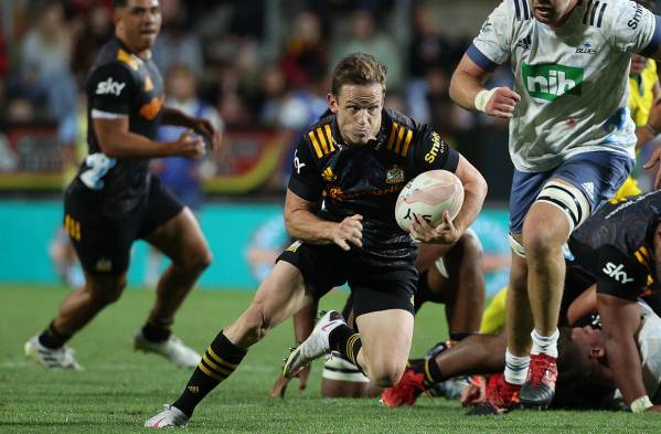 Weber recommits through to 2023 | Chiefs Rugby